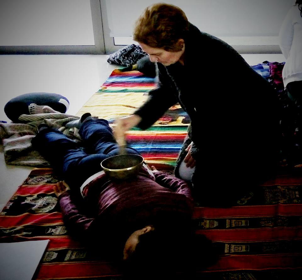 Introduccion al uso de los cuencos tibetanos y meditacion zazen